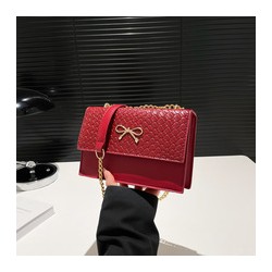 Bow chain shoulder bag